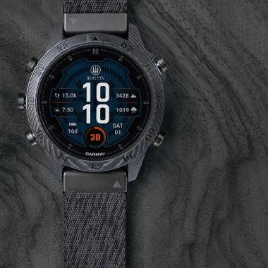 Garmin MARQ Commander Beretta Edition — цифровой циферблат