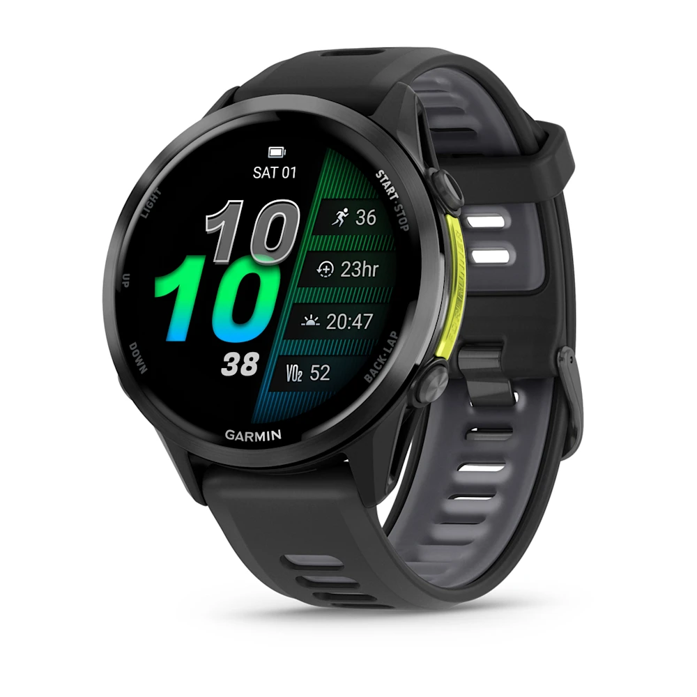 Garmin Forerunner 970, крупный план корпуса и экрана