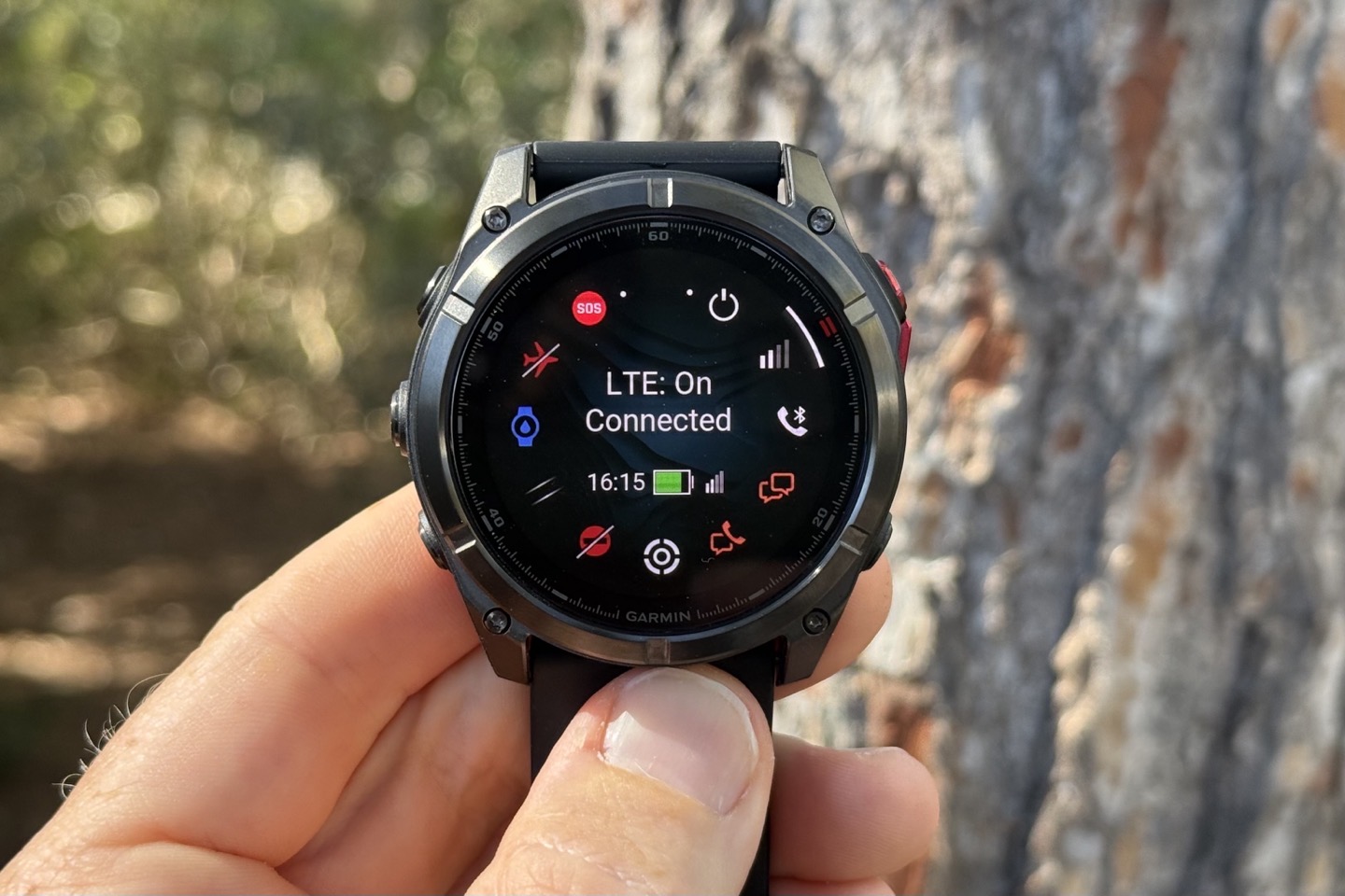 Garmin Fenix 8 Pro: LTE, MicroLED & Satellite Messaging Hands-On: Everything You