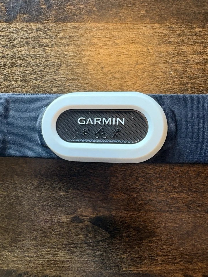 Garmin HRM-Pro — топовый ремень с Bluetooth, памятью, беговыми динамиками и учётом активности